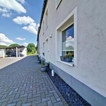 Eiflia- Im Warchetal Semesterbostad